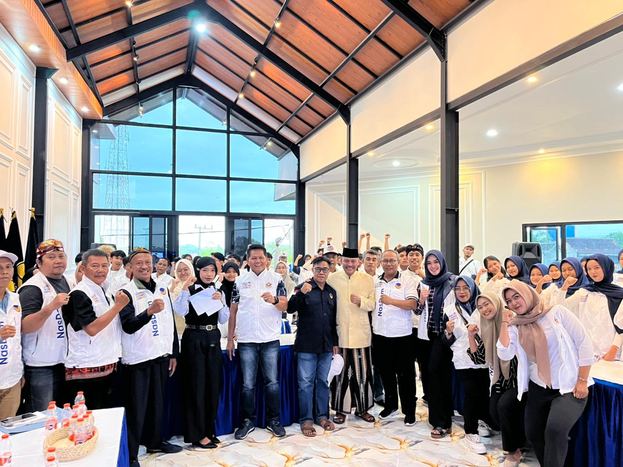 PENDIDIKAN POLITIK REMAJA BERNEGARA